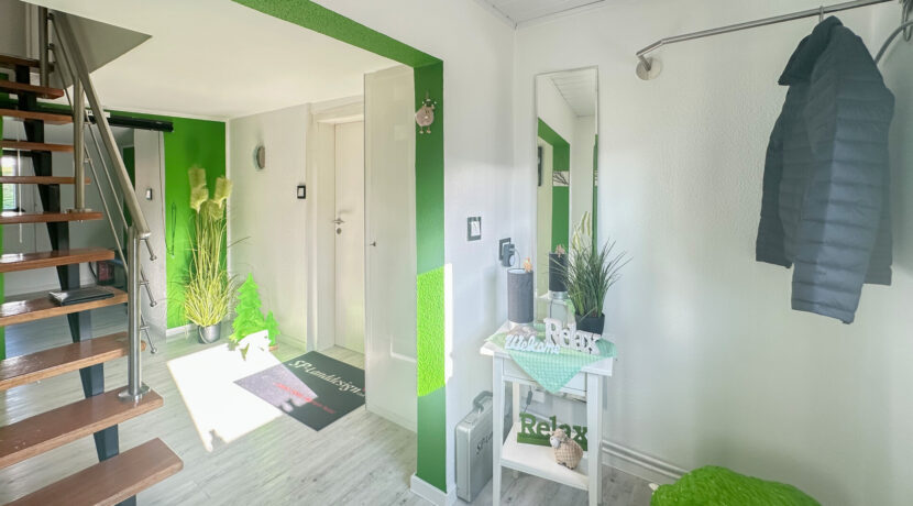 Eingangsbereich mit Zugang zum Anbau