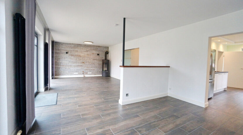 großzügig und offen