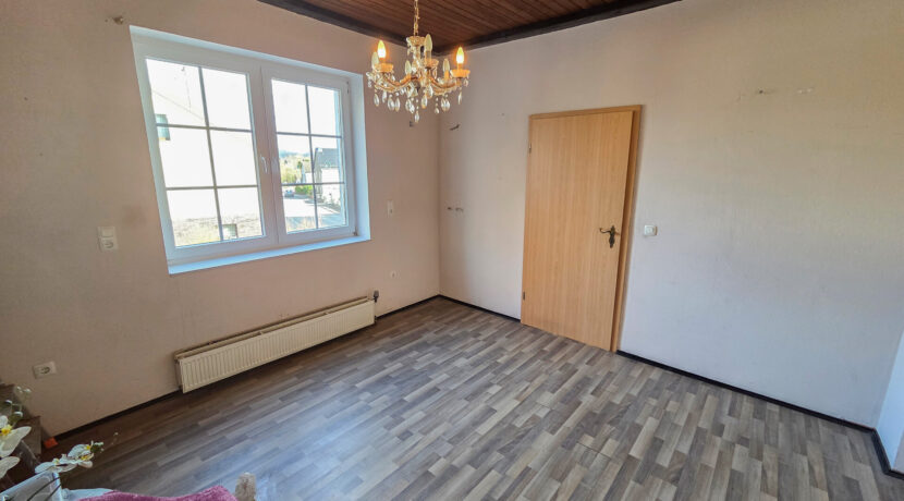 Durchgangszimmer Wohnung 1 - EG