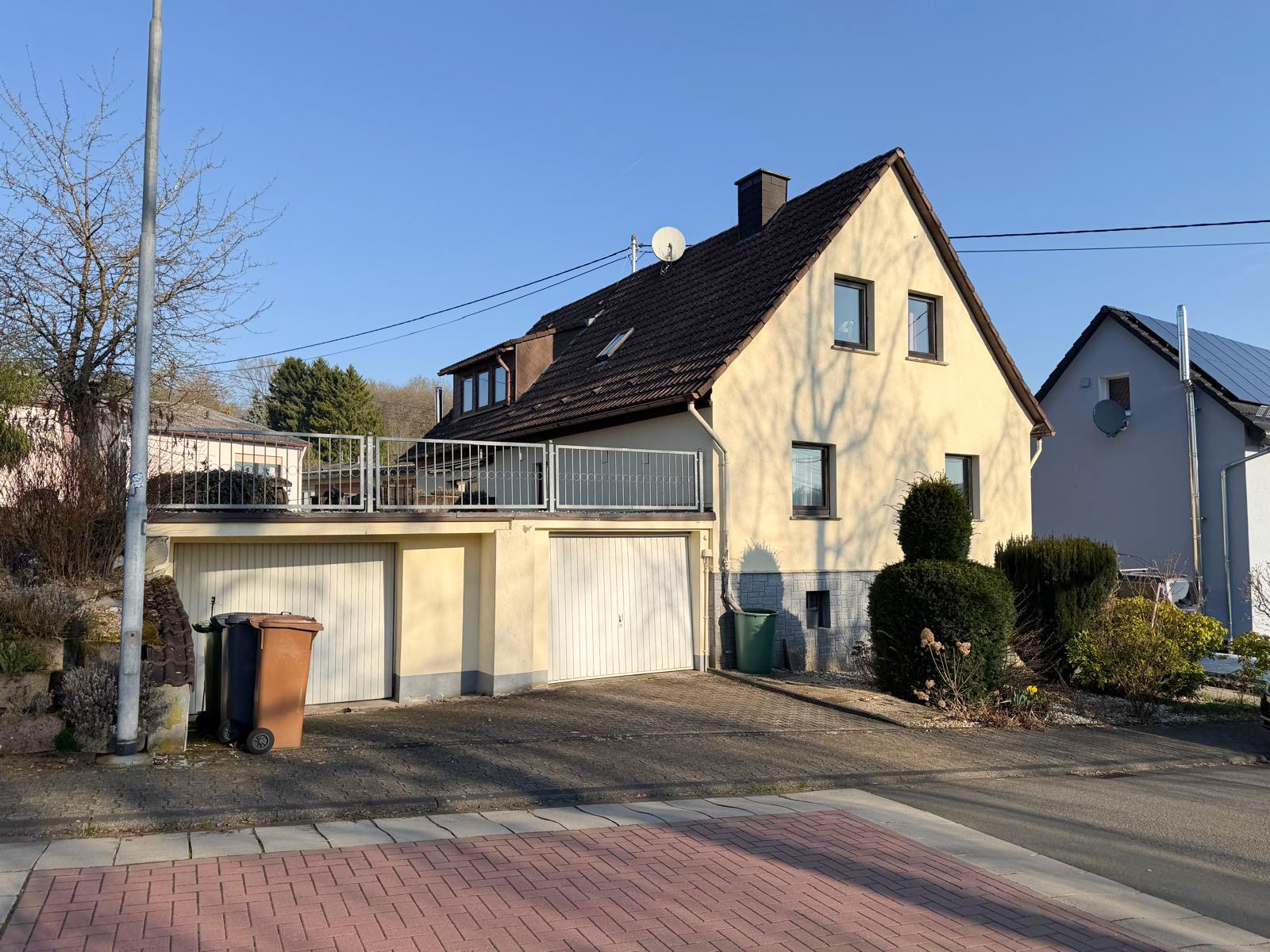 Gemütliches Zuhause mit Einliegerwohnung, Sauna & großem Garten für Ihre Ideen!