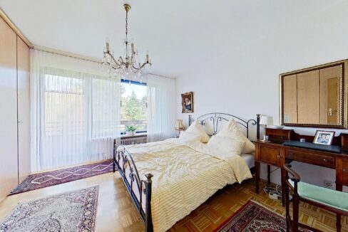 Schlafzimmer Gartenseite