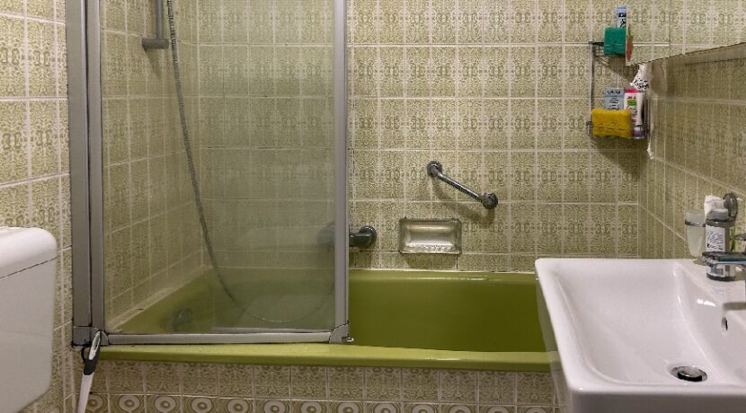 Badezimmer mit Wanne