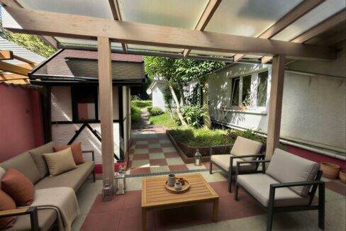 Terrassse und Garten