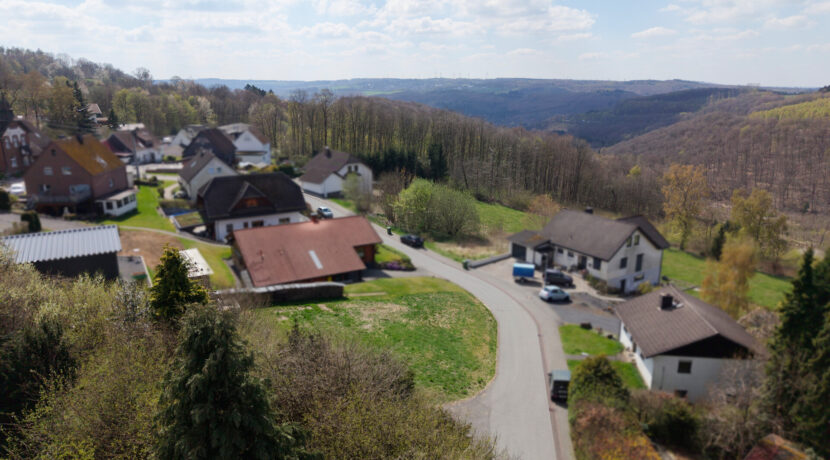 Grundstück und Umgebung