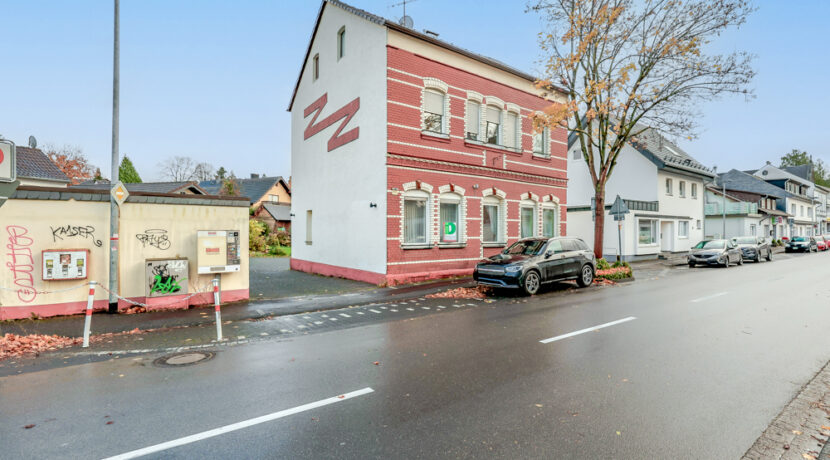 Straßenansicht