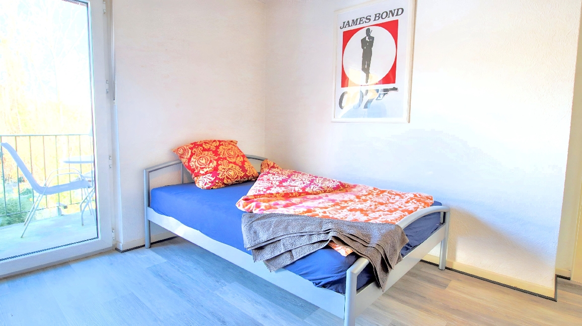 HELLES MÖBELIERTES APARTMENT MIT BALKON NÄHE GERICHT KREFELD - Photo 5
