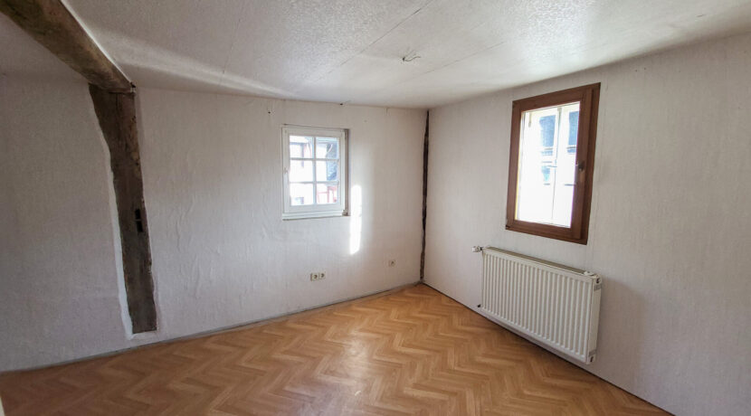 Zimmer 1  OG2