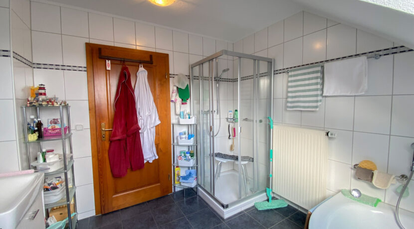 Badezimmer DG