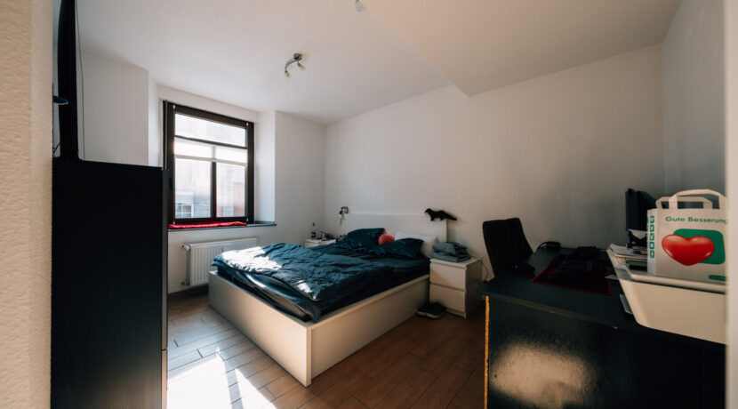 Schlafzimmer EG links