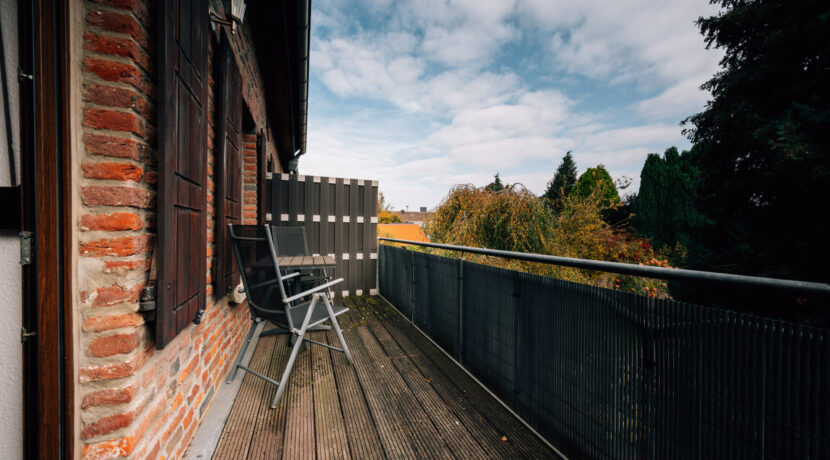 Balkon 1. OG links