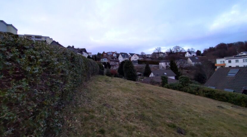 Grundstück mit Fernsicht