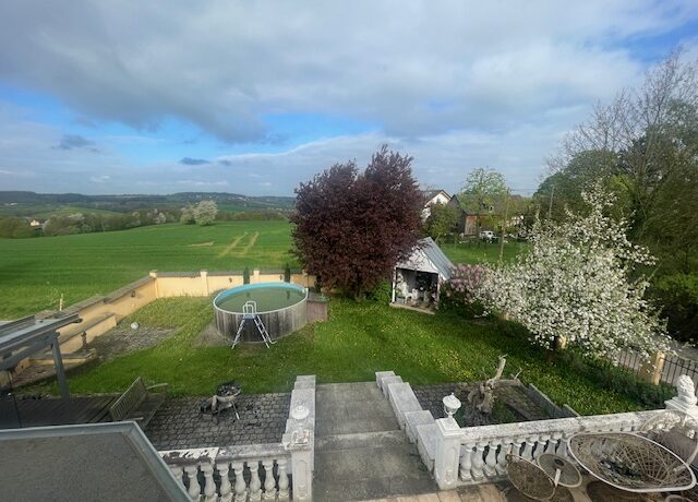 Garten mit Blick ins Grüne