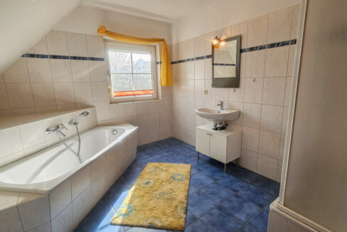 Badezimmer DG