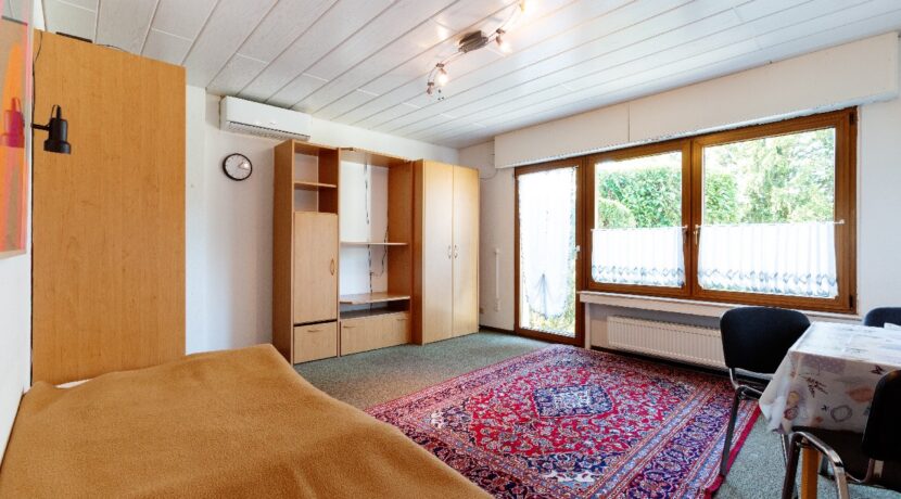 Schlafzimmer mit Terrassenzugang