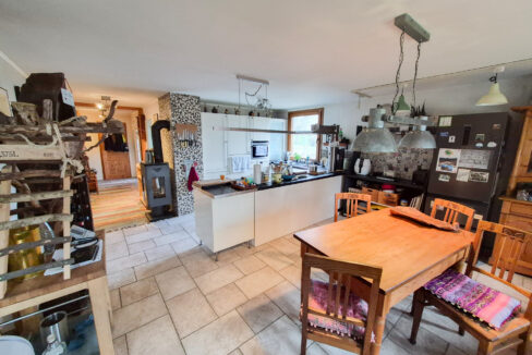 Essbereich mit offener Küche