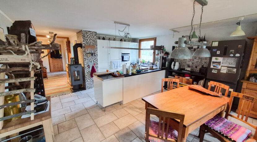 Essbereich mit offener Küche