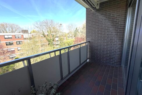 Loggia mit Markise und...