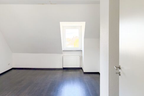 lichtdurchflutetes Schlafzimmer