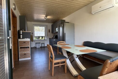 Küche mit Essbereich