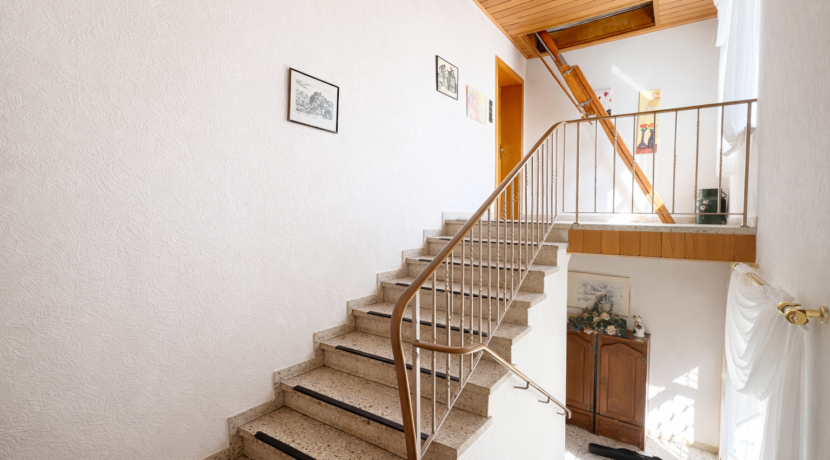 Zugang WE 2 und Spitzboden