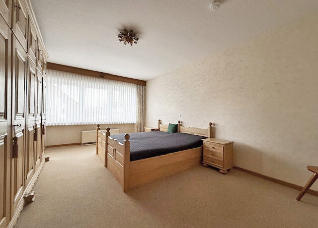 Elternschlafzimmer mit Loggia