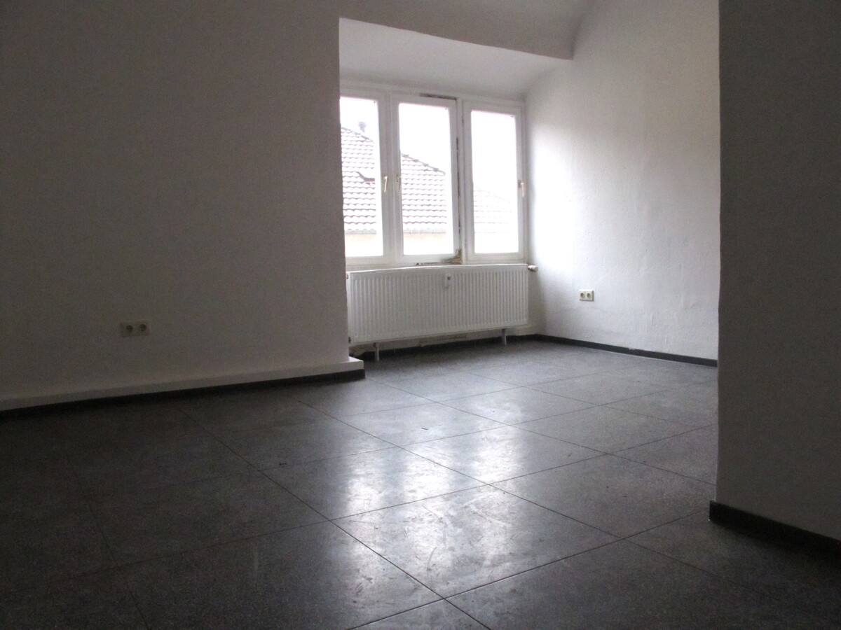 Schön und geräumig im Altbau - Photo 4