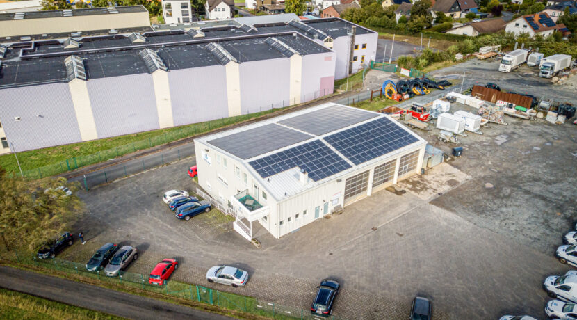 Bürogebäude u. Werkstatt