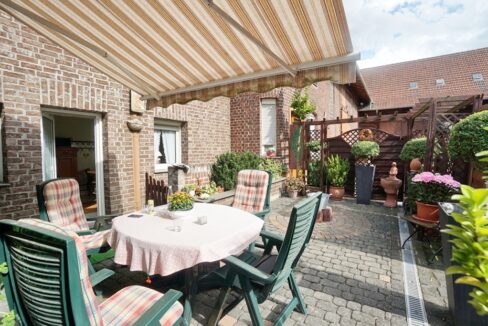 ... mit Zugang zur Terrasse