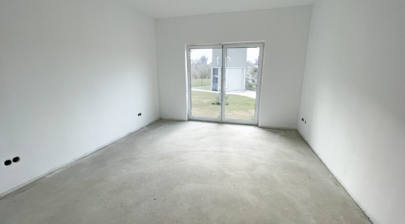 Schlafzimmer 2 im Rohbauzustand