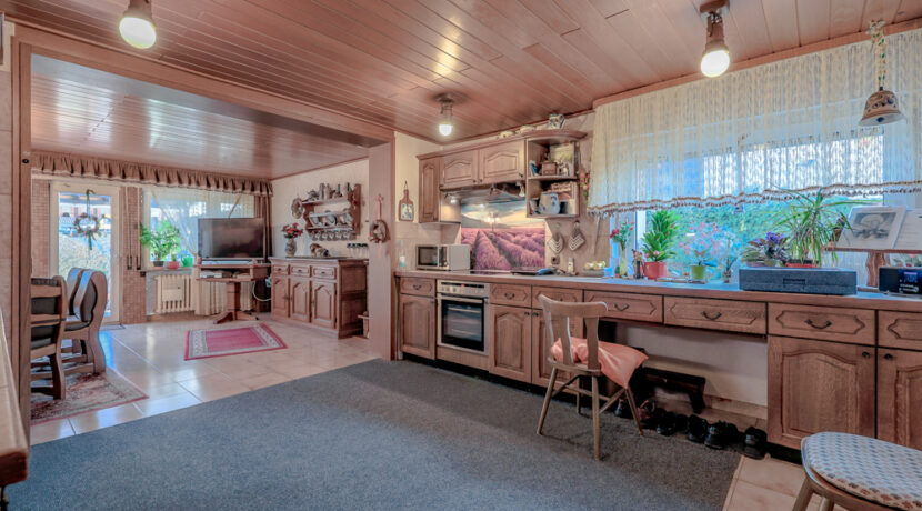 Hinterhaus EG