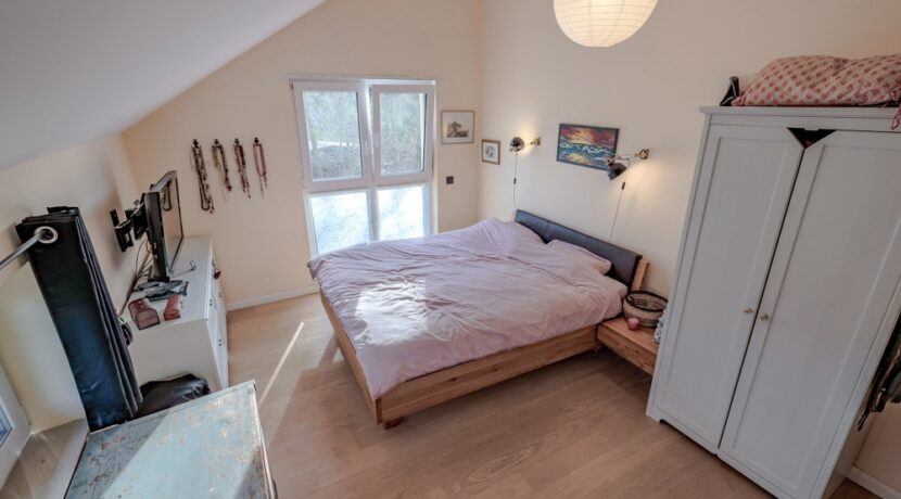 Zimmer 2 OG