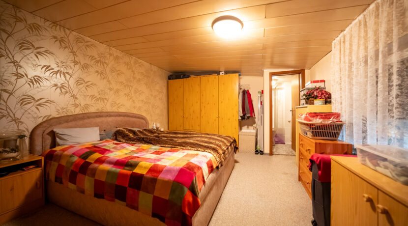 Schlafzimmer hinten