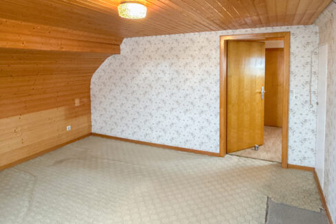 Haus 1 DG Zimmer (1)
