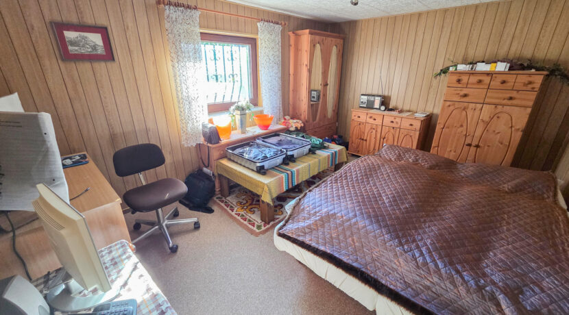 Zimmer 2 KG