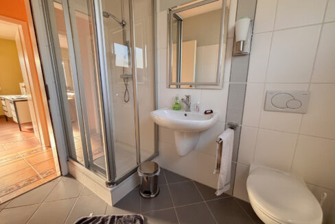 Badezimmer EG