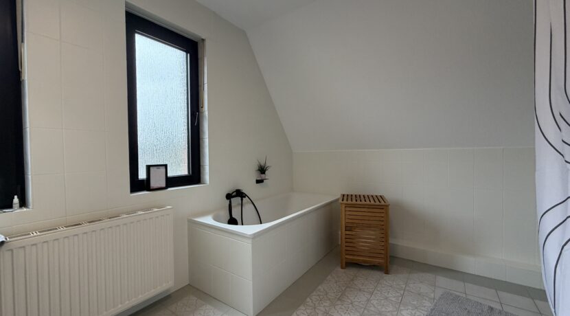 ...Wanne und...