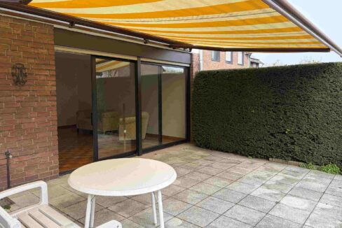 Terrasse mit elektr. Markise