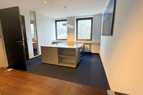 Doppelbüro