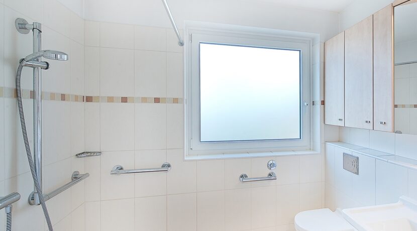 Duschbad mit Fenster