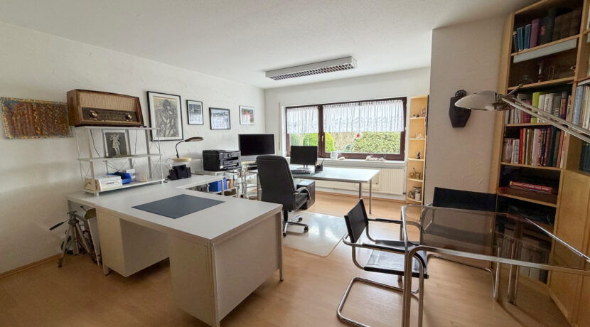 Büro UG