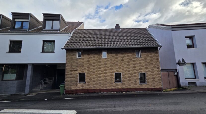 Straßenansicht Haus D