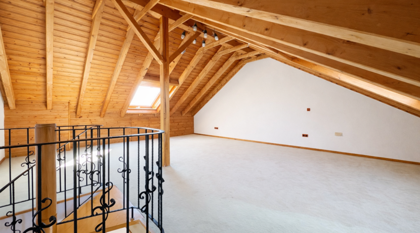 Das wohnlich ausgebaute Dachstudio Foto I
