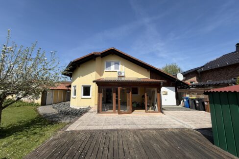 Terrasse und Wintergarten