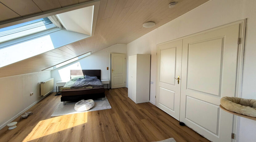 Elternschlafzimmer (OG)
