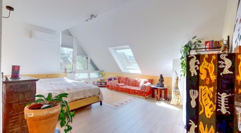Schlafzimmer DG