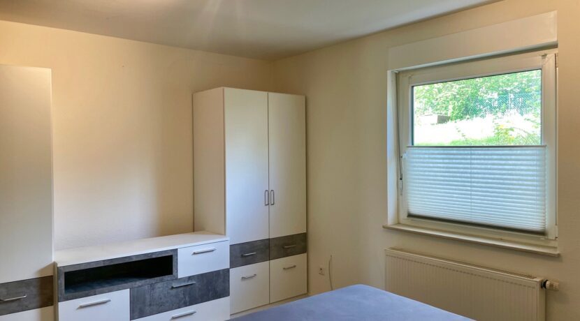 Schlafzimmer (EG)