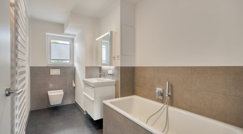 Badezimmer 1
