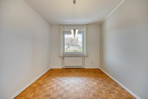 2. Kinderzimmer / Arbeitszimmer