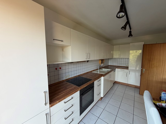 Großzügige 3-Zimmer-Dachgeschosswohnung in MG-Zentrum - Photo 4