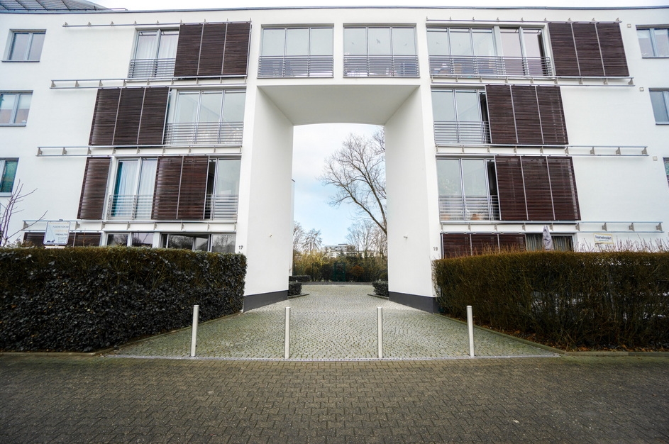 Düsseldorf: Große Traumwohnung mit Blick ins Grüne im Herzen von Oberkassel - Foto 4